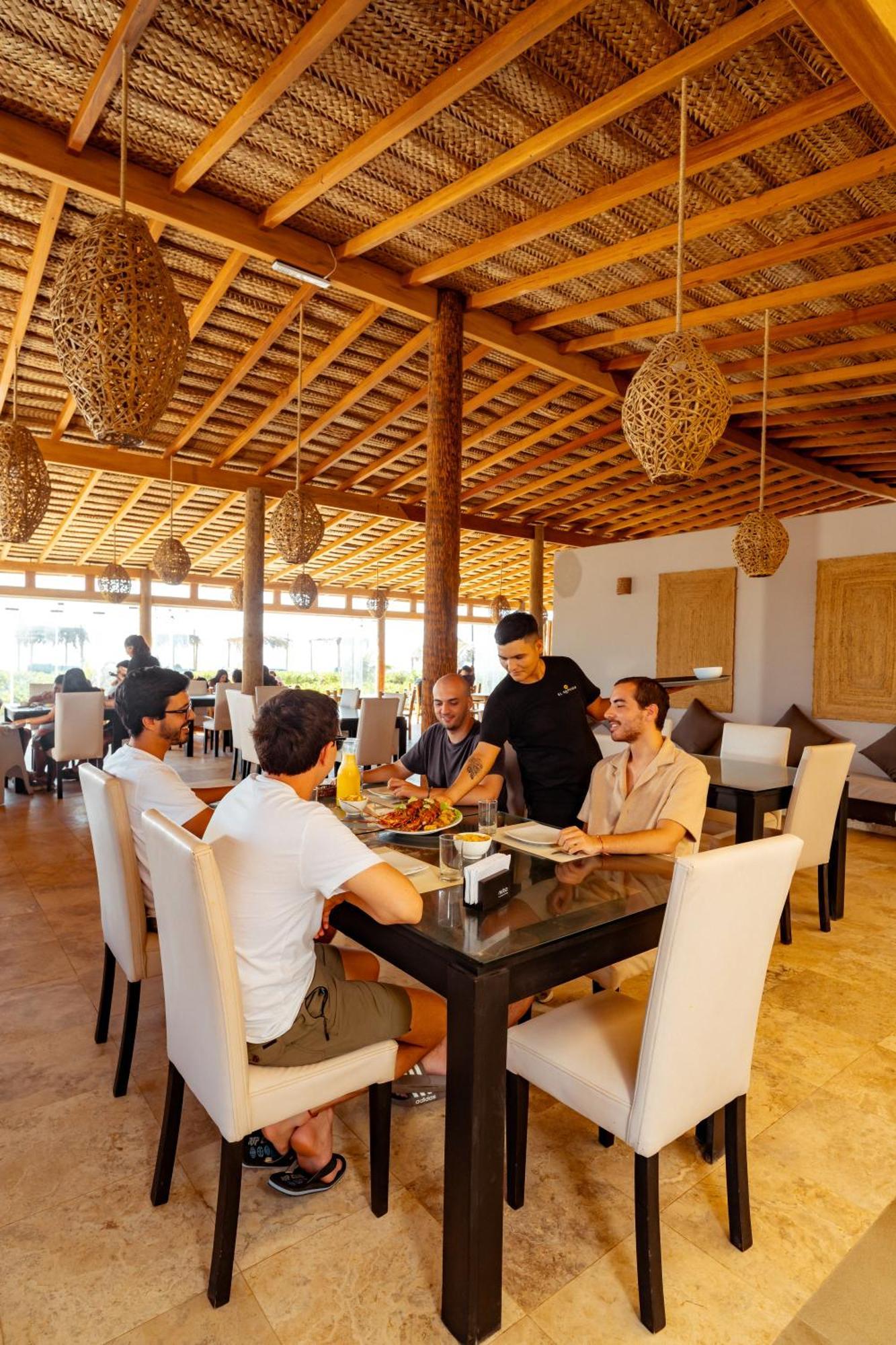 Hotel El Refugio De Vichayito Extérieur photo